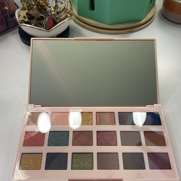 CIATÉ LONDON😙 - Picture 2 of 2